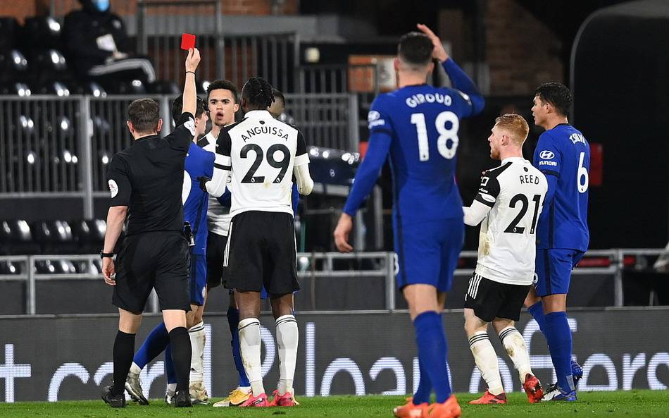 申花发布球队32岁生日海报，却把“32nd”写成“32th”