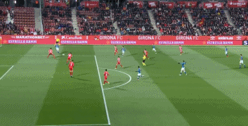 范佩西首次征召儿子进入费耶诺德比赛名单，但并未安排他出场