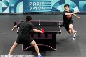 凯恩已在德甲10次完成帽子戏法，为该联赛历史第5多